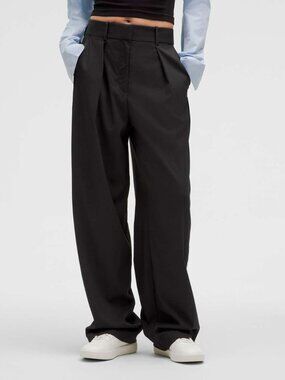 Lululemon Front-Pleat Trouser